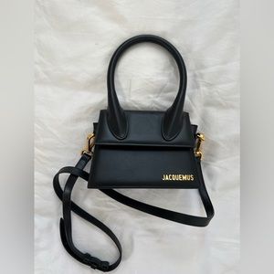 JACQUEMUS BLACK “LE CHIQUITO MOYEN” TOP HANDLE BAG